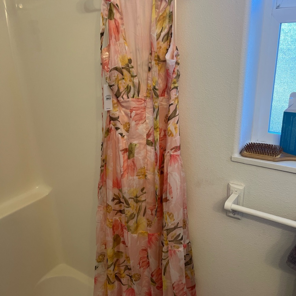 Petal & Pup maxi dress - Picture 2 of 4